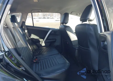 2017 Toyota Rav4 Le z USA, uszkodzony, nr VIN 2T3BFREV4HW568548